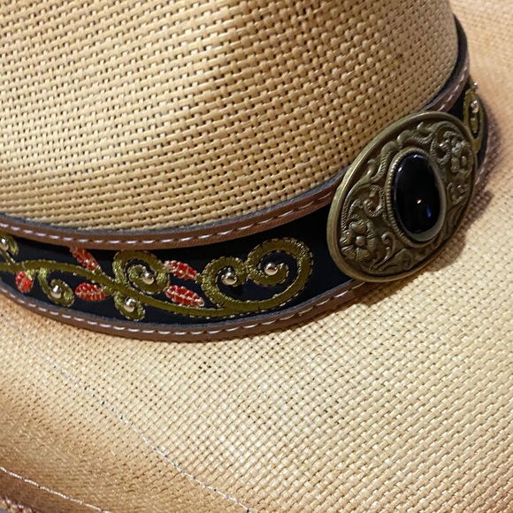 Stylish Tan Western Hat with Embellished Band - Picture 5 of 6